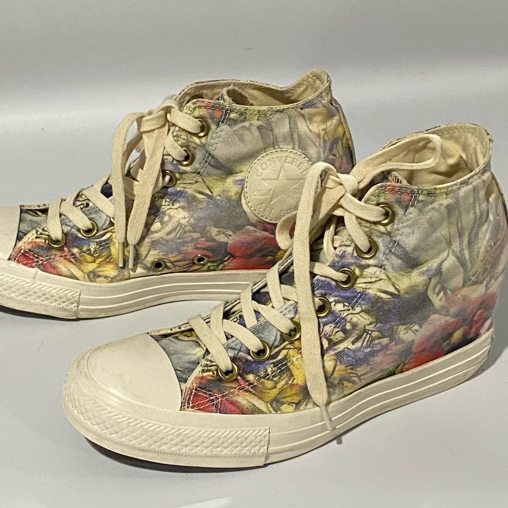 Converse Brown and Cream‎ High-Tops - Picture 3 of 11
